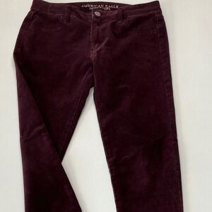 American Eagle Y2K AEO women’s burgundy corduroy Cordx4  jeggings size 8.